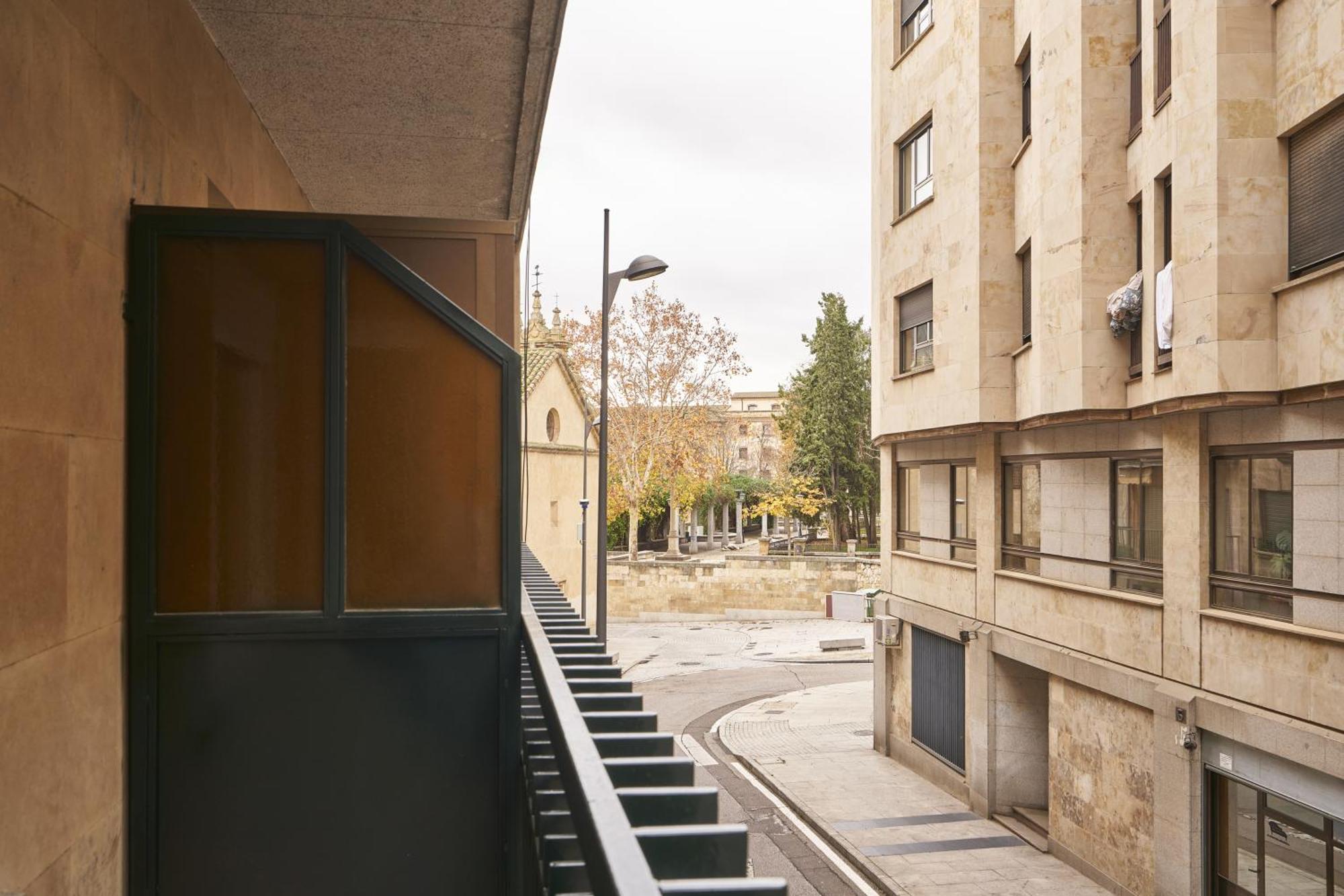 Alojamiento Abajo10 Centro Universidad By Keyhom Salamanca Exterior foto